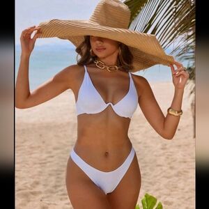 NWT bikini‎ Set